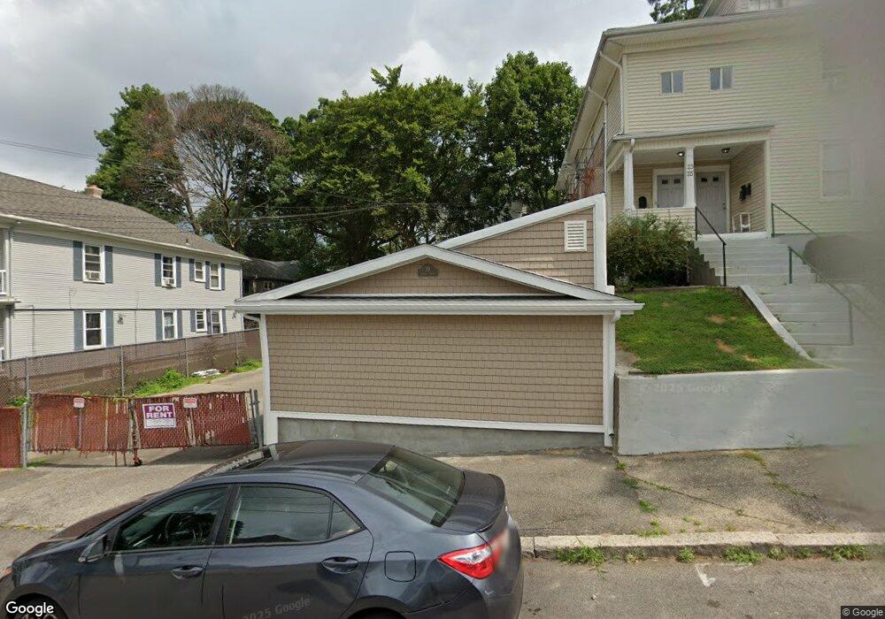 29 Auburn St, Pawtucket, RI 02860 - photo 1