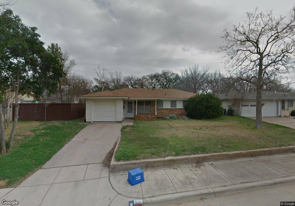 820 Jerry Ln, Bedford, TX 76022 - photo 1
