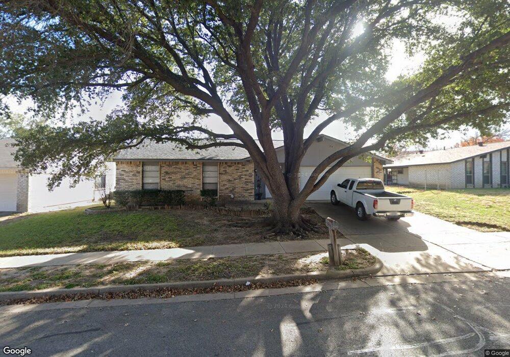 612 Spring Forest Dr, Bedford, TX 76021 - photo 1