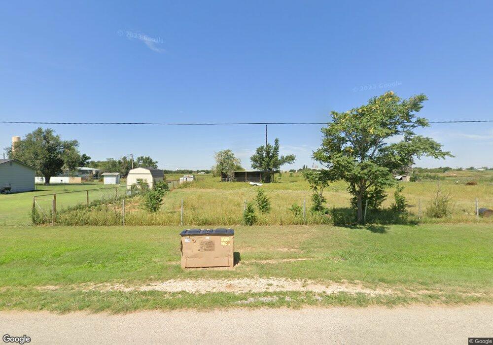 3001 Fisher St, Plainview, TX 79072 - photo 1