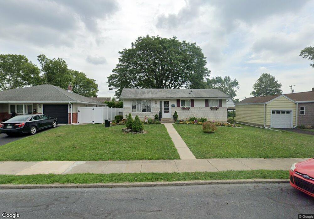 1107 N Van Buren St unit 1111, Allentown, PA 18109 - photo 1