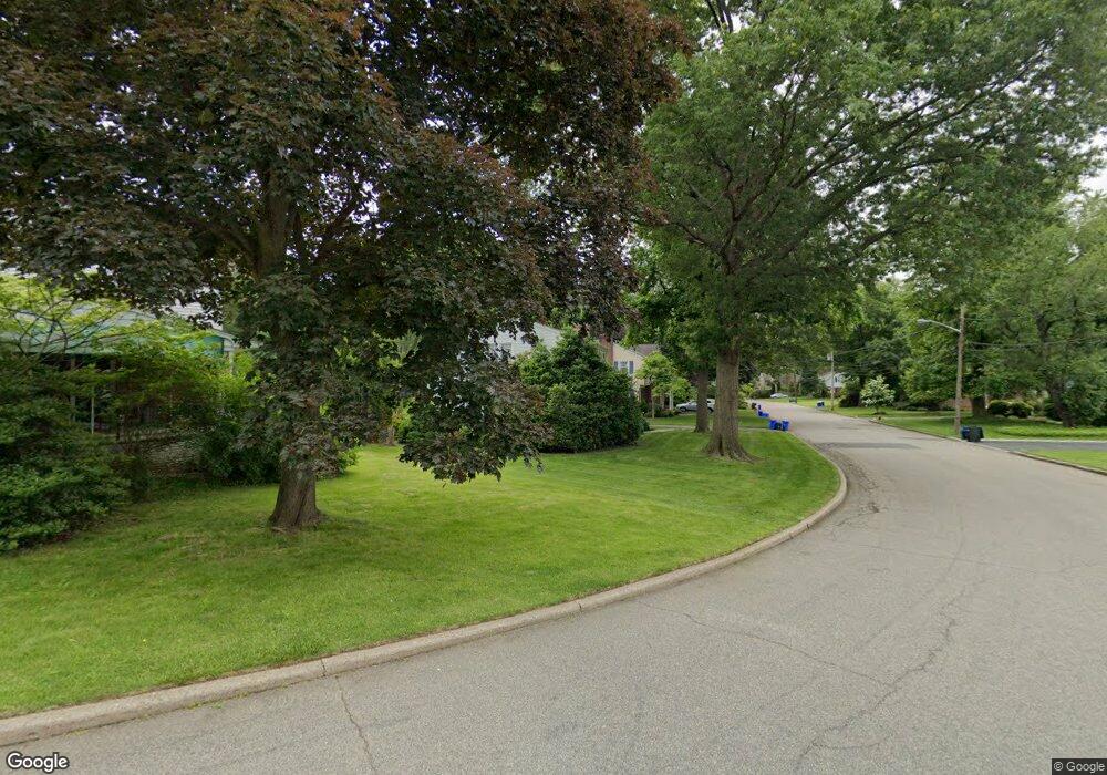 23 Briarcliff Rd, Tenafly, NJ 07670 - photo 1