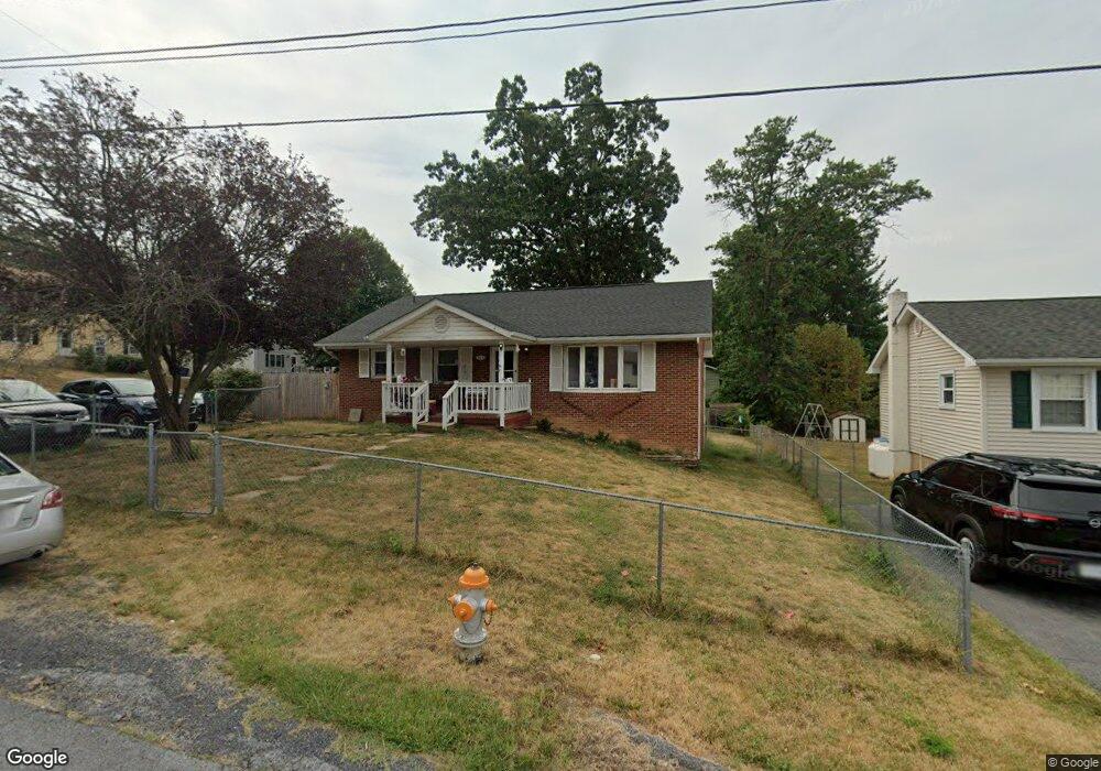 604 W 13th St, Front Royal, VA 22630 - photo 1