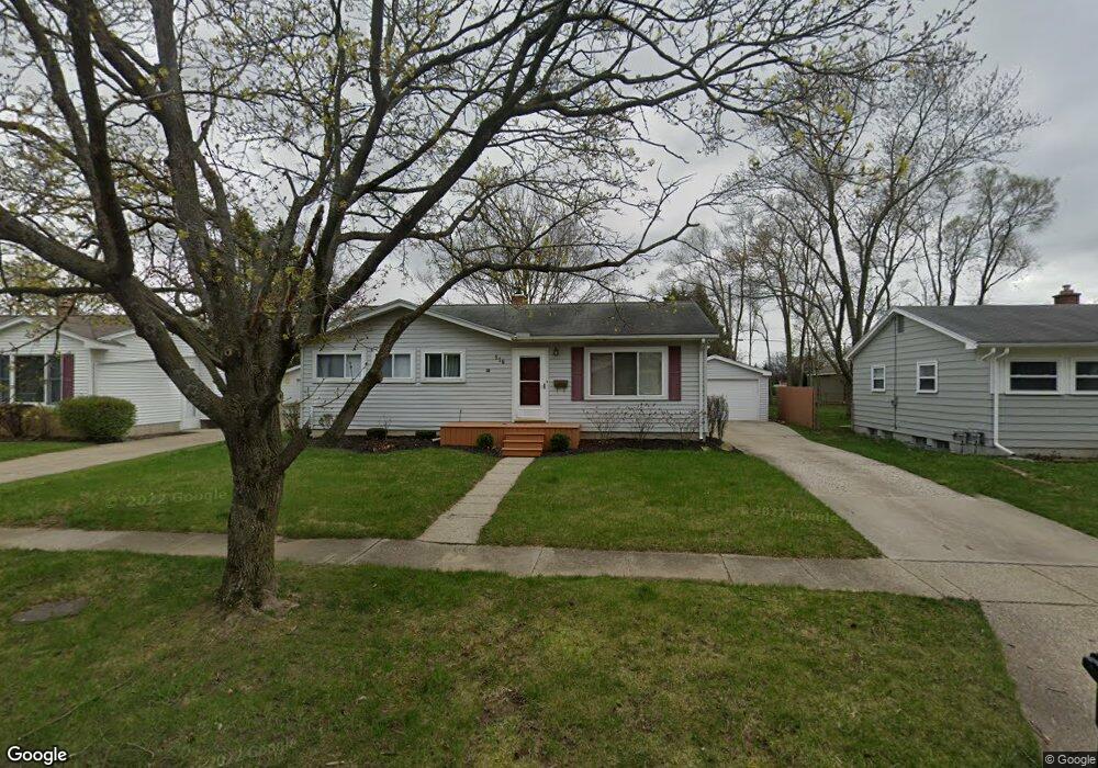 516 Poplar St, Clio, MI 48420 - photo 1