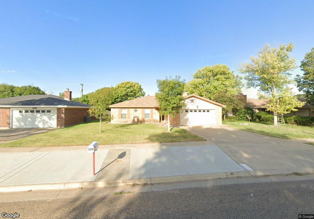 1216 Mills Ave, Dumas, TX 79029 - photo 1