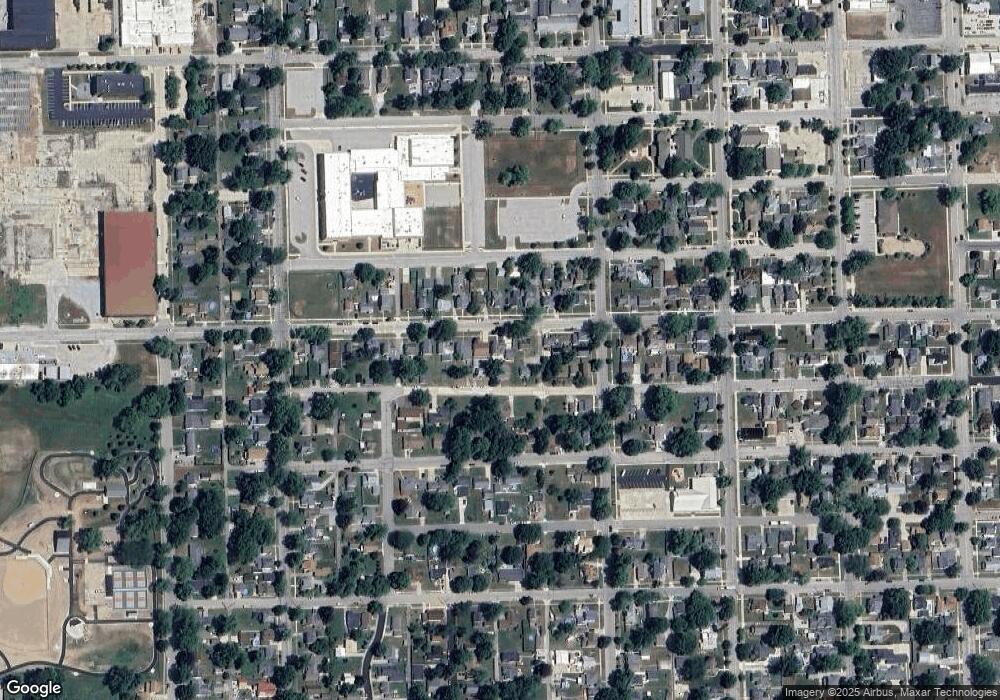 321 W 15th St, Auburn, IN 46706 - photo 1