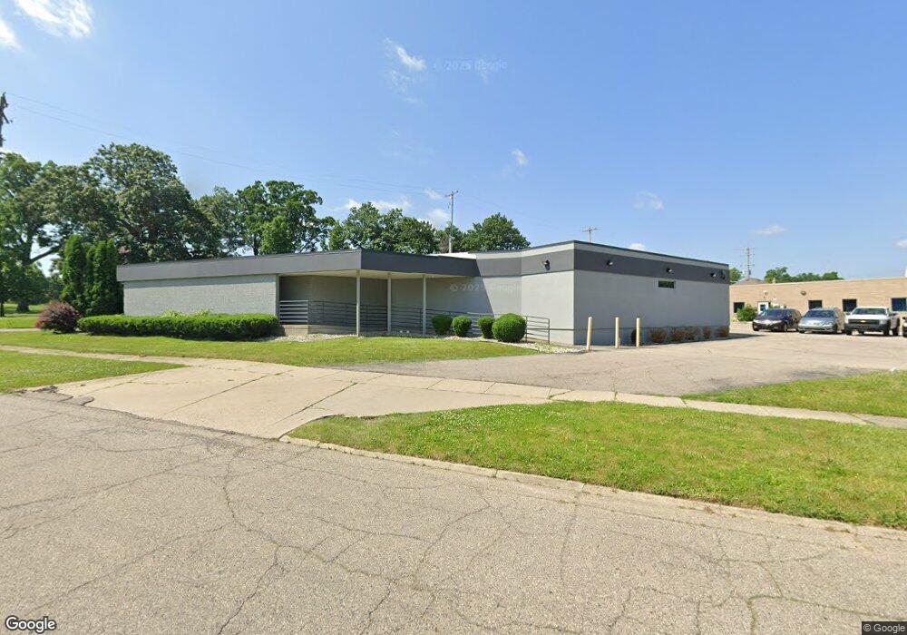 1402 W Court St, Flint, MI 48503 - photo 1