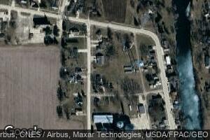 208 3rd Ave NW, Waucoma, IA 52171