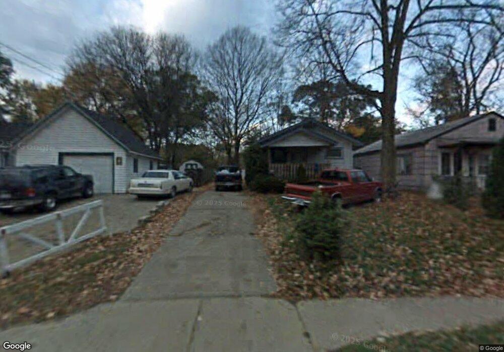 1713 N Martin Luther King Junior Blvd, Lansing, MI 48915 - photo 1
