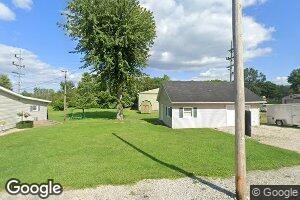 202 N River St, Milton, IN 47357