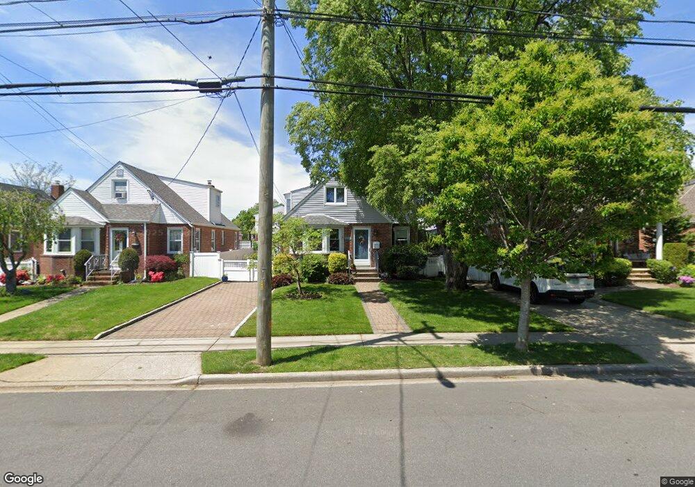 236 Semton Blvd, Franklin Square, NY 11010 - photo 1