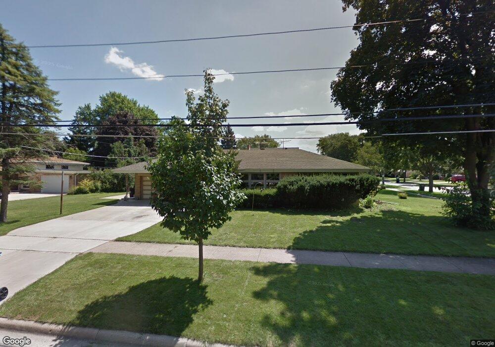 1915 Everett Ave, Des Plaines, IL 60018 - photo 1