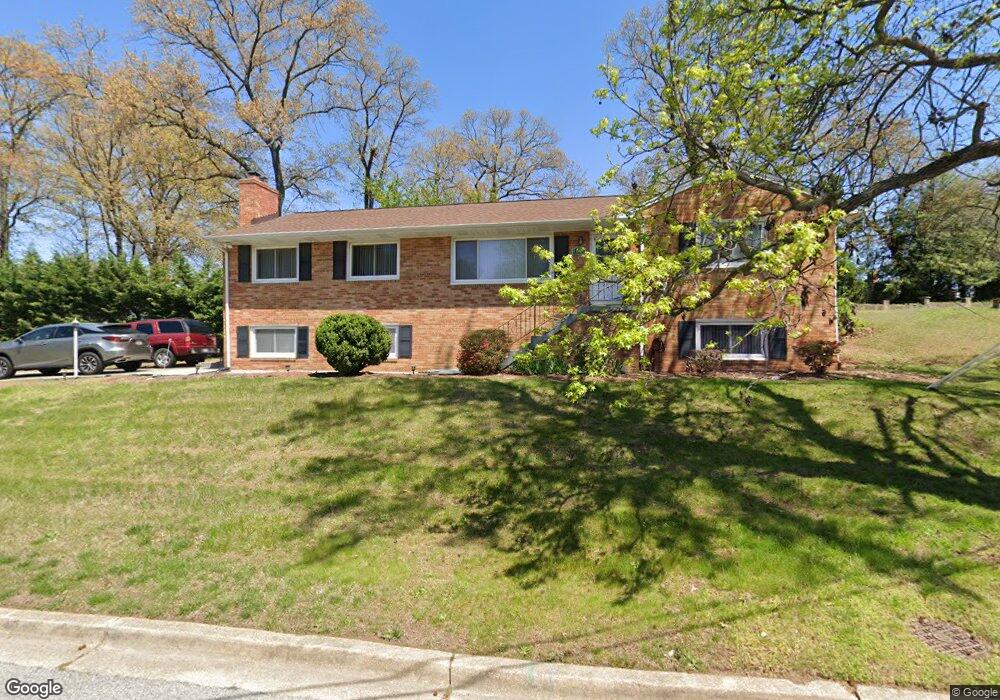 4008 Holly Tree Rd, Temple Hills, MD 20748 - photo 1