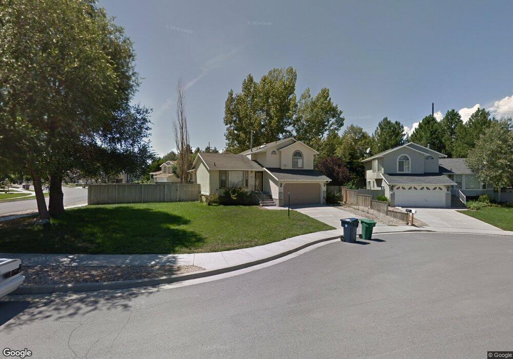 1028 Broken Ridge Ct, Sandy, UT 84094 - photo 1