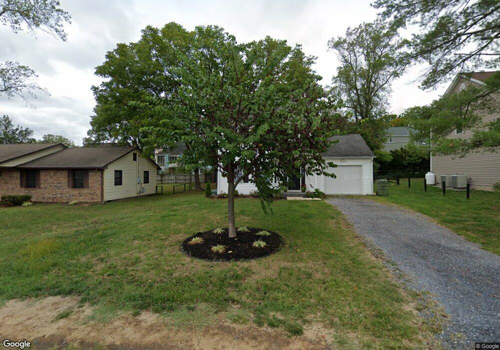 813 Maple Ave, Waynesboro, VA 22980 - photo 1
