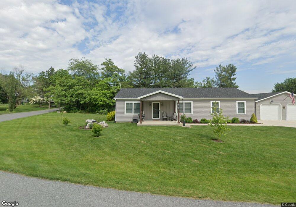 120 Carlton Cir, Saint Thomas, PA 17252 - photo 1