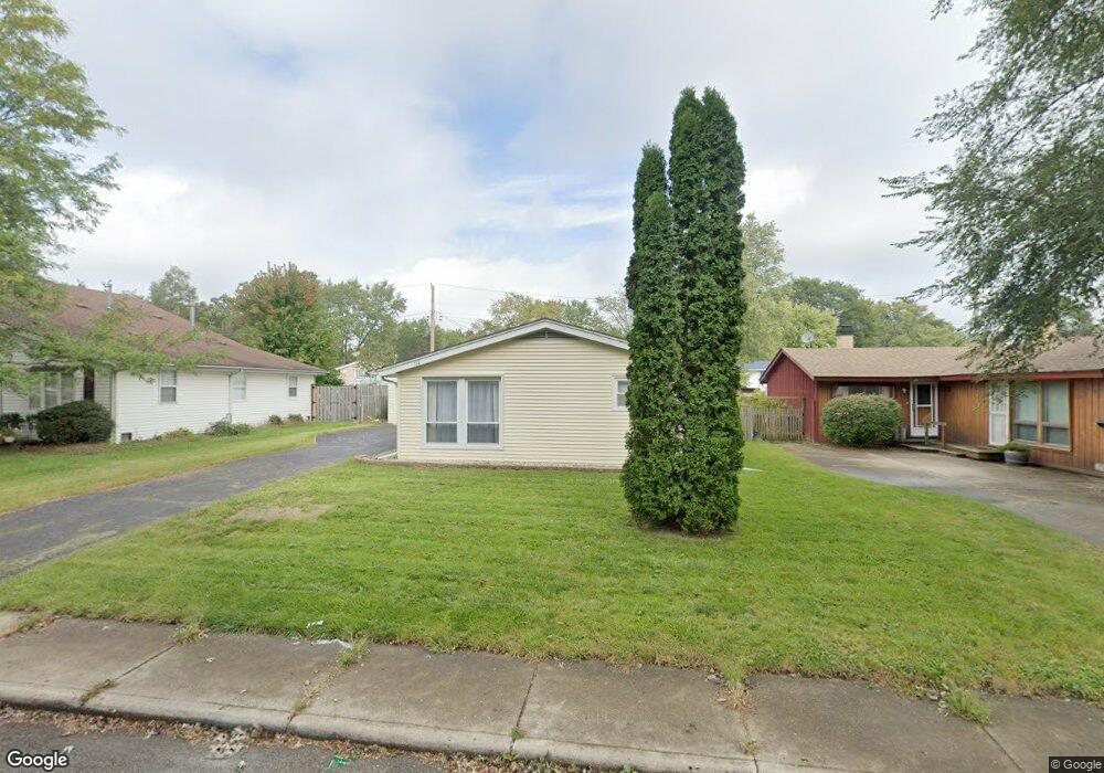 514 Apache Ave, Carpentersville, IL 60110 - photo 1