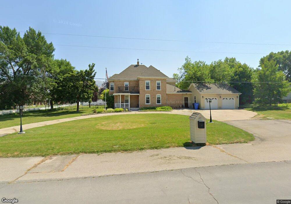 315 S 100 W, Hyrum, UT 84319 - photo 1