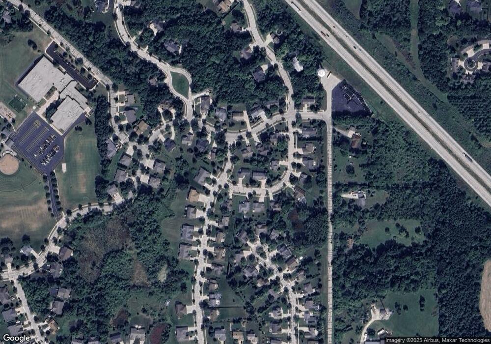 1132 Nordic Ln, Slinger, WI 53086 - photo 1