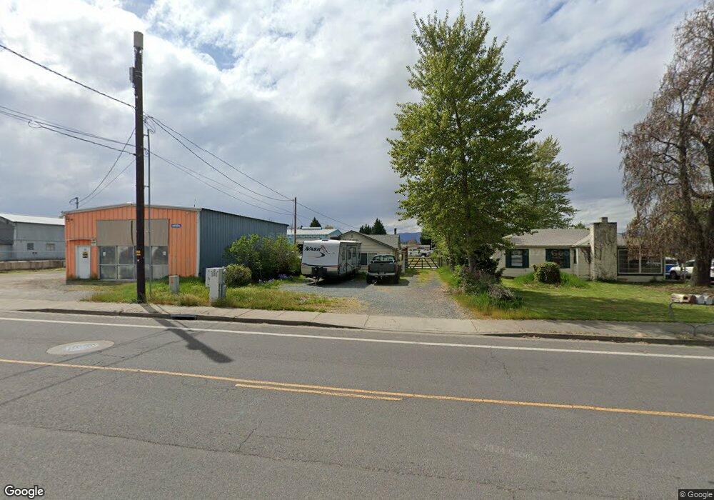 1708 Dowell Rd, Grants Pass, OR 97527 - photo 1