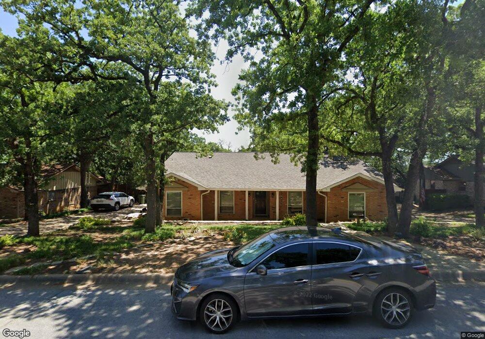 2860 Winterhaven Dr, Hurst, TX 76054 - photo 1