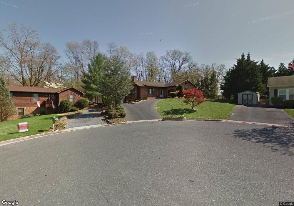 1045 Blaze Ct, Harrisonburg, VA 22801 - photo 1