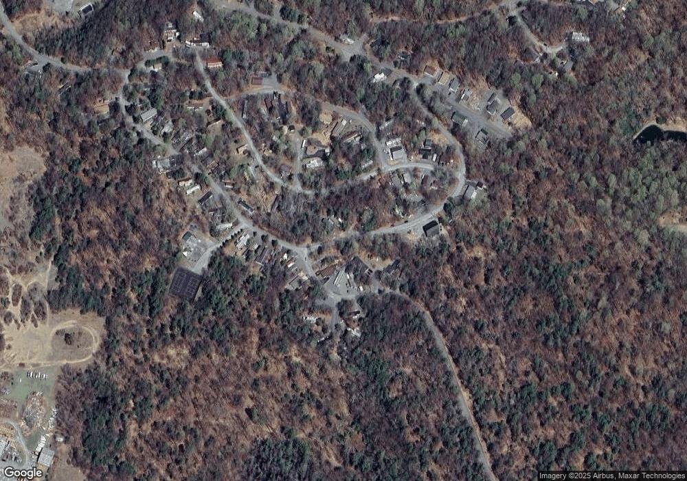 123 Granite Dr, Greentown, PA 18426 - photo 1