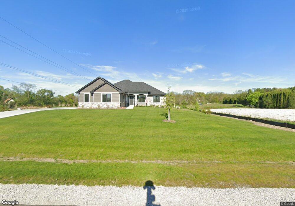 W236S5742 Elm Tree Ln unit 37923146, Waukesha, WI 53189 - photo 1