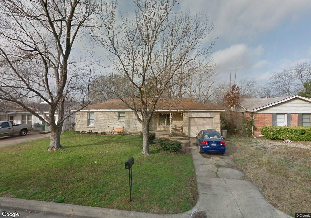 833 Zelda Dr, Hurst, TX 76053 - photo 1