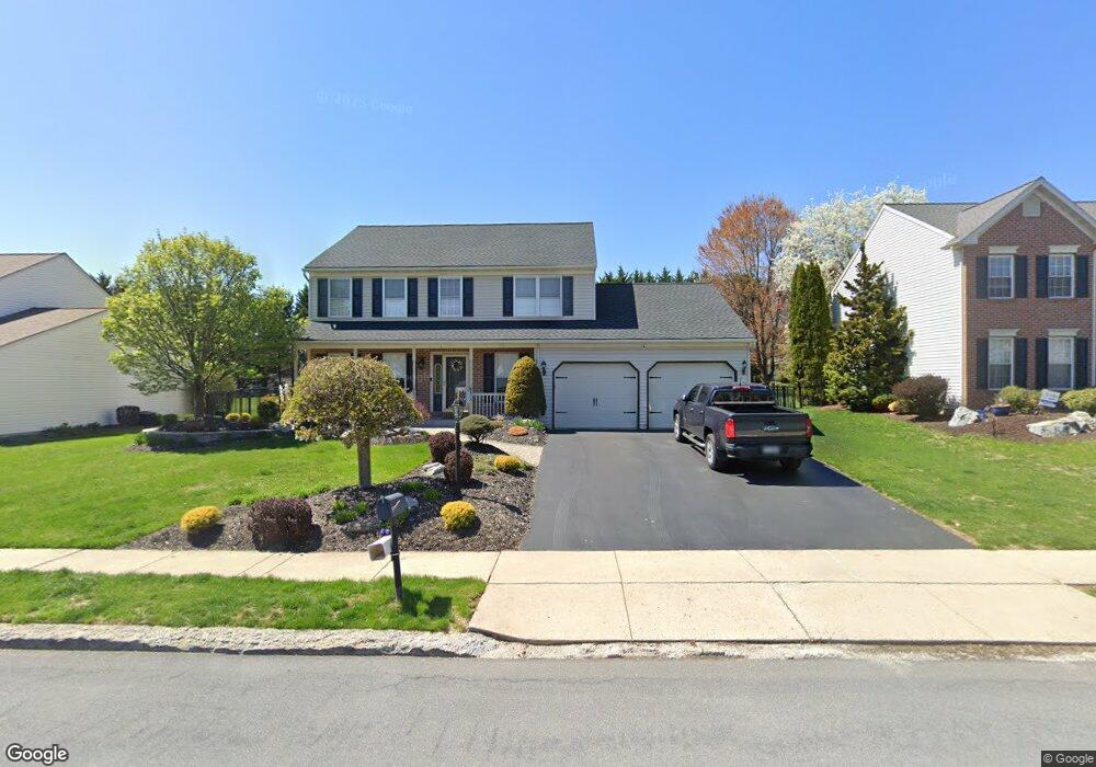 1008 Owls Nest Dr, Reading, PA 19606 - photo 1