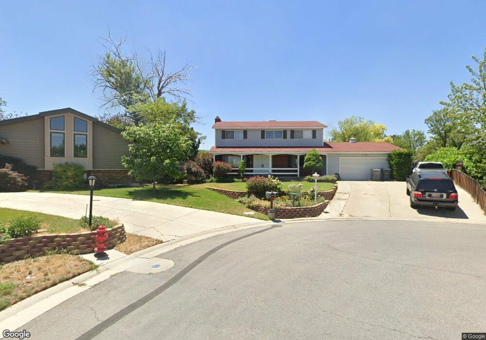 9858 S Iverness Cir, South Jordan, UT 84009 - photo 1