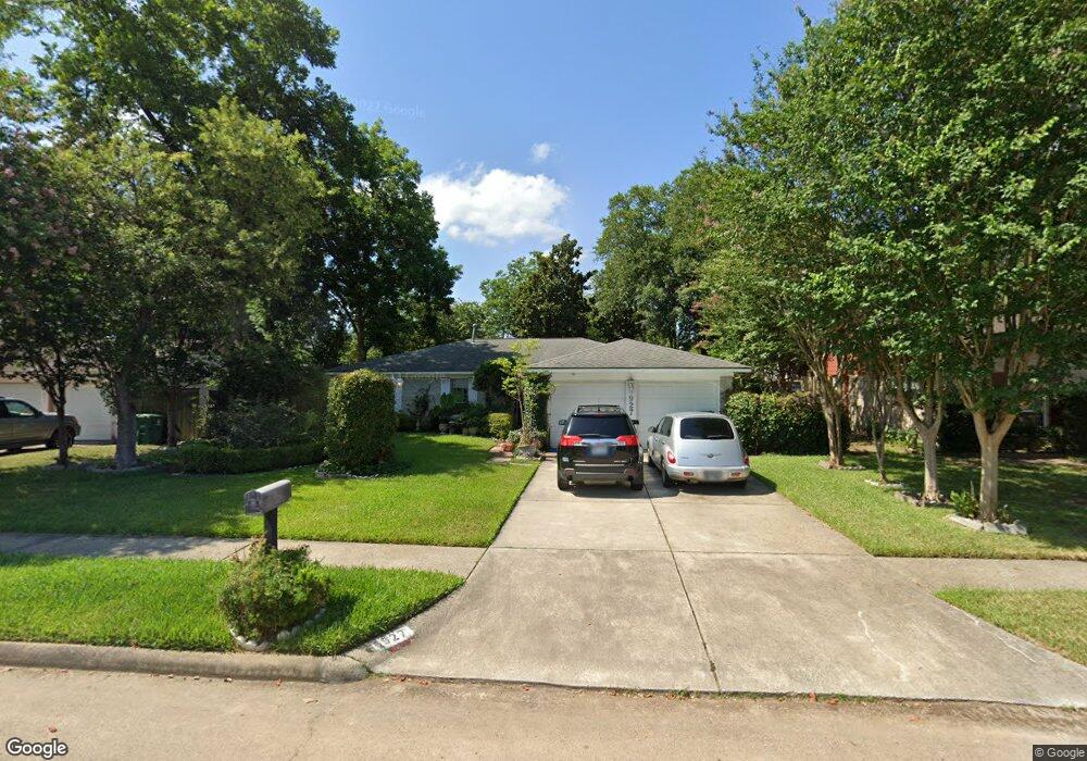 927 W Nelda Rd, Houston, TX 77088 - photo 1