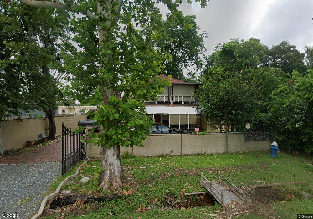 7149 Roswell St, Houston, TX 77022 - photo 1