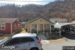 1118 Johnson Ave, Mullens, WV 25882