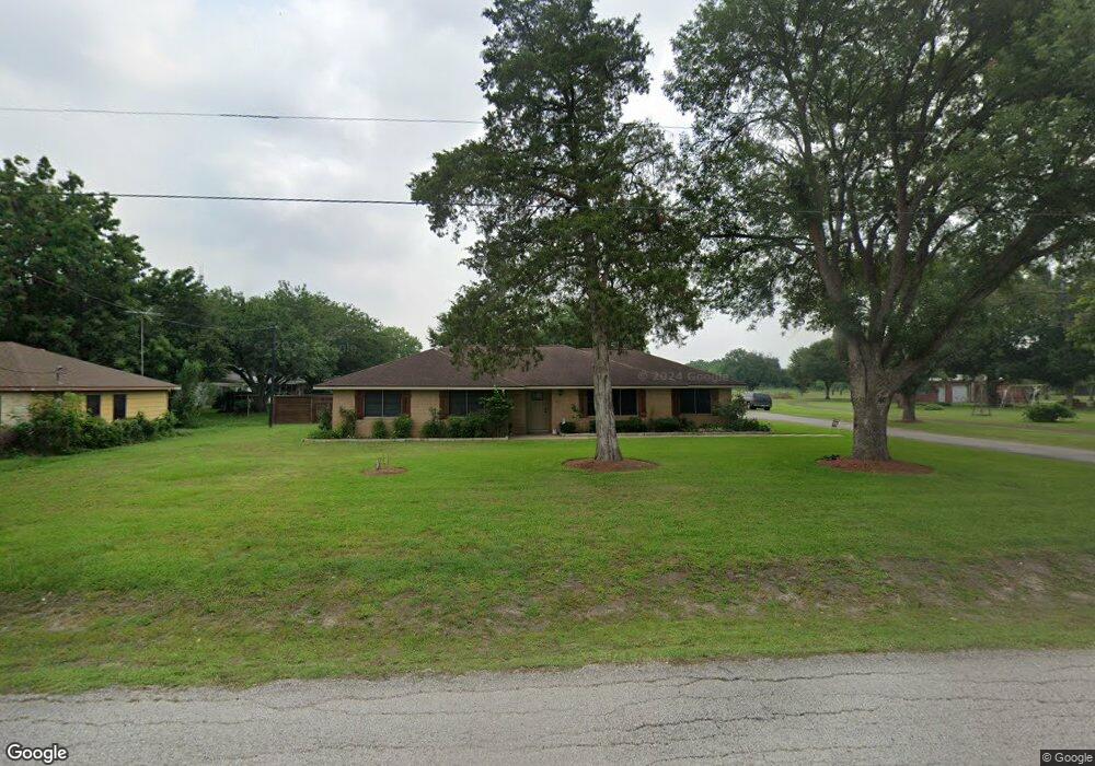 219 S 1st St, Beasley, TX 77417 - photo 1