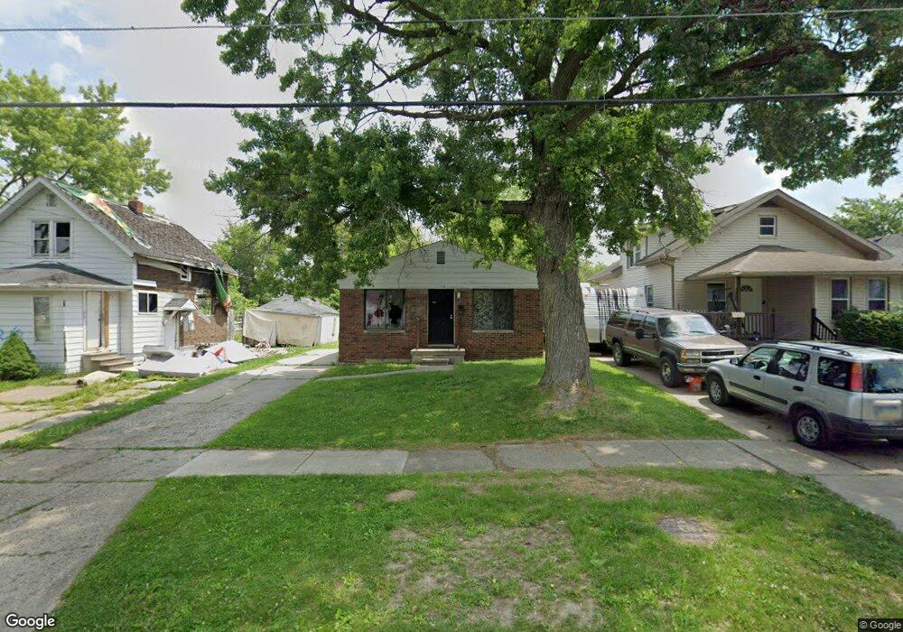 1123 Hughes Ave, Flint, MI 48503 - photo 1