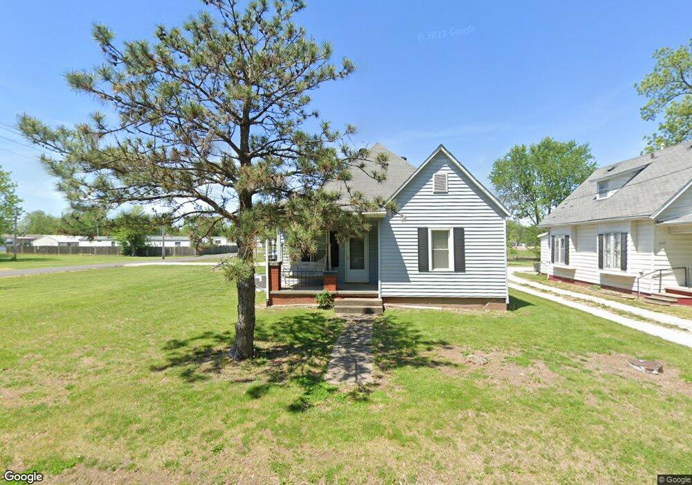 401 N Buchanan St, Moberly, MO 65270 - photo 1