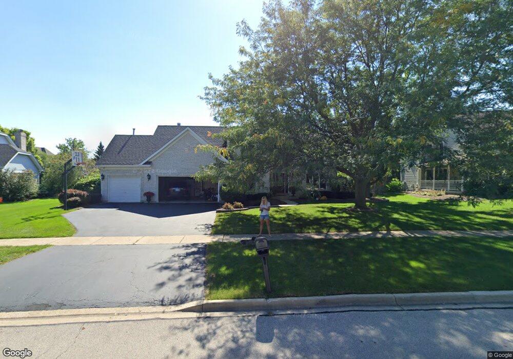 552 Bailey Dr, Batavia, IL 60510 - photo 1
