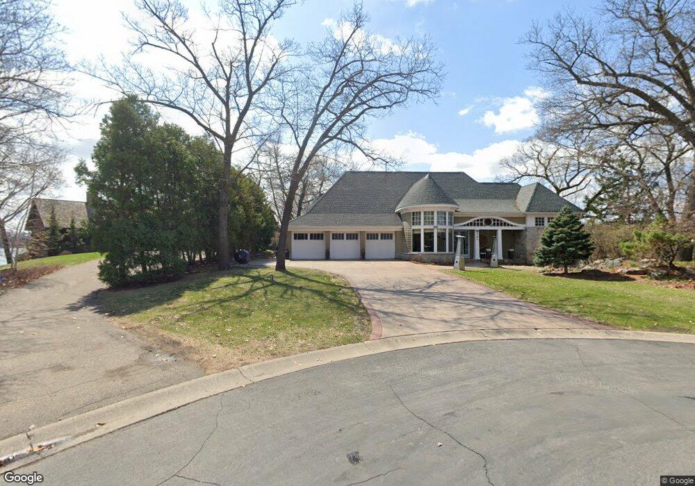 5750 Merry Ln, Excelsior, MN 55331 - photo 1