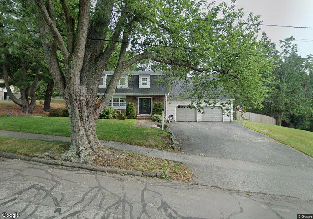 17 Mohawk St, Danvers, MA 01923 - photo 1