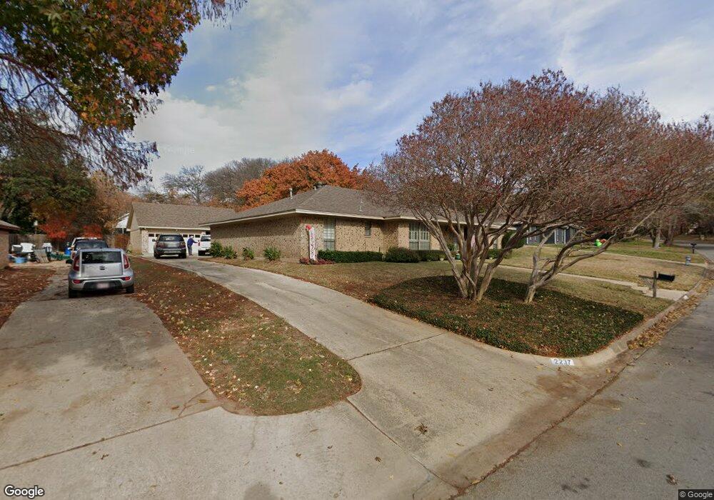 2237 Stonegate Dr, Denton, TX 76205 - photo 1