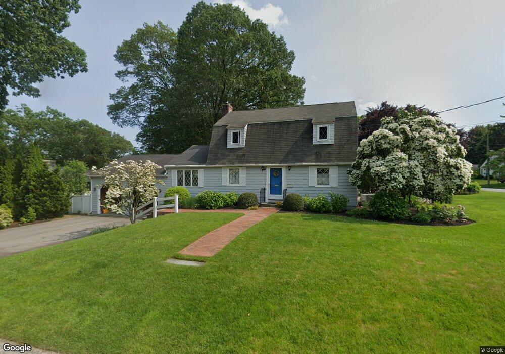 133 Sagamore Rd, Cranston, RI 02920 - photo 1