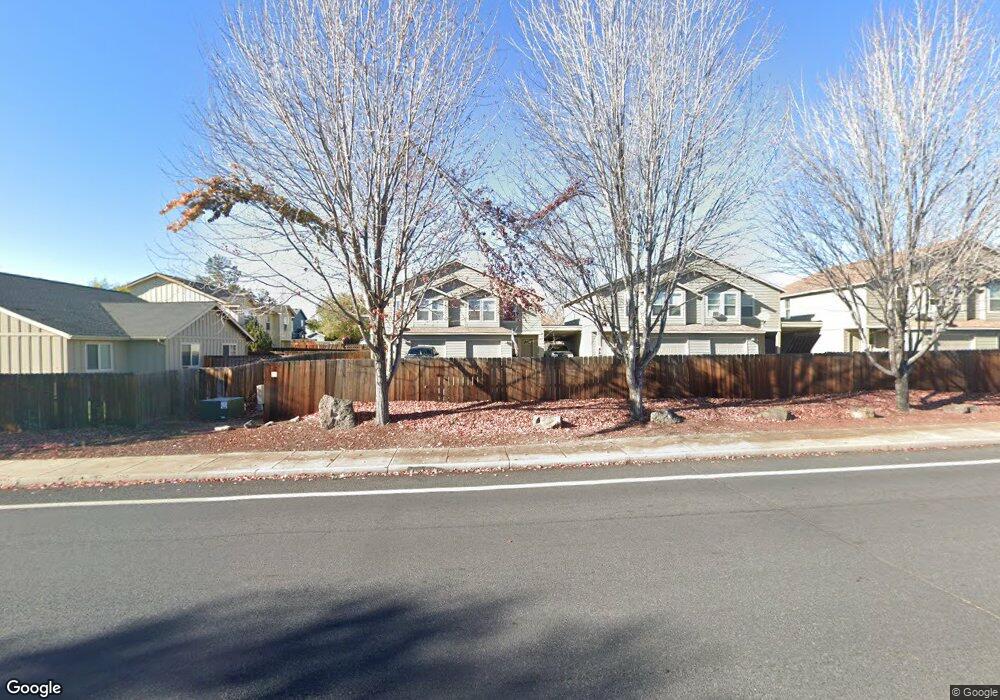 2211 SW 27th St, Redmond, OR 97756 - photo 1