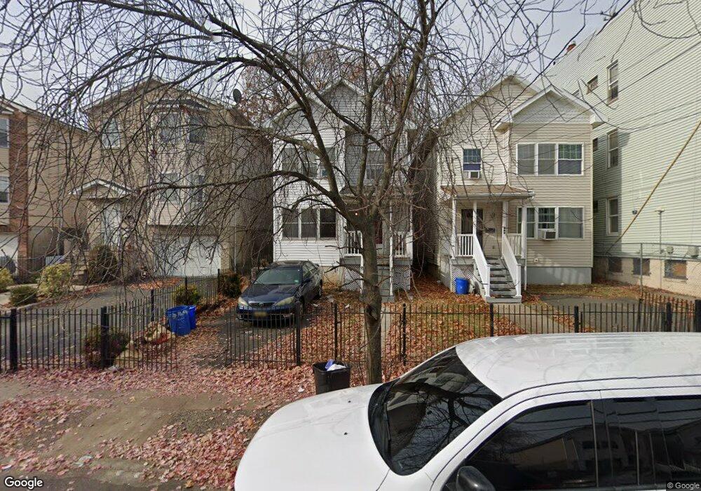 289 Littleton Ave, Newark, NJ 07103 - photo 1