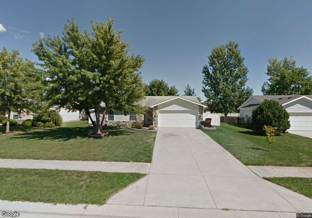 233 Columbian Ave, Bluffton, IN 46714 - photo 1