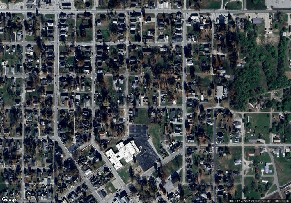 313 E 8th St, Bicknell, IN 47512 - photo 1