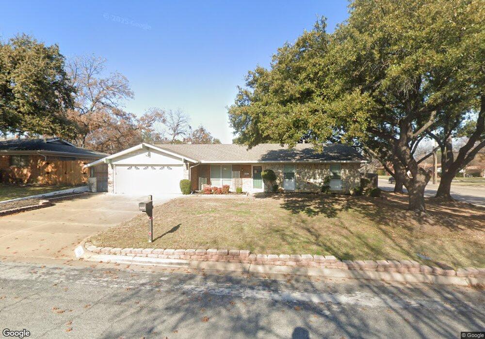 800 Timberhill Dr, Hurst, TX 76053 - photo 1