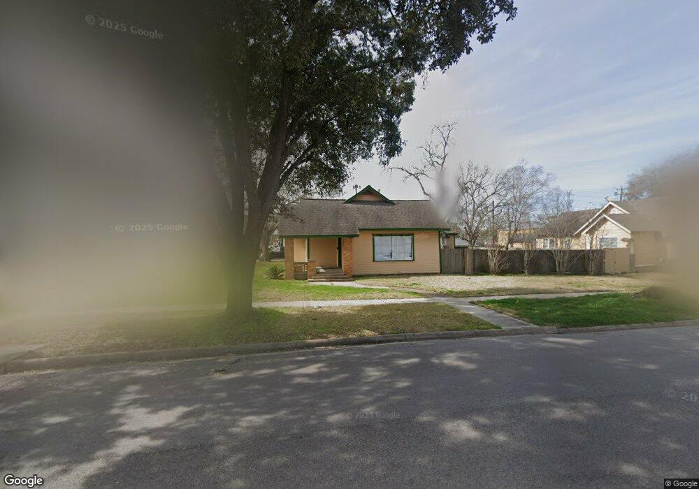 1420 2nd St, Rosenberg, TX 77471 - photo 1