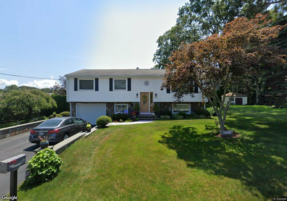 711 Wood St, Fall River, MA 02721 - photo 1