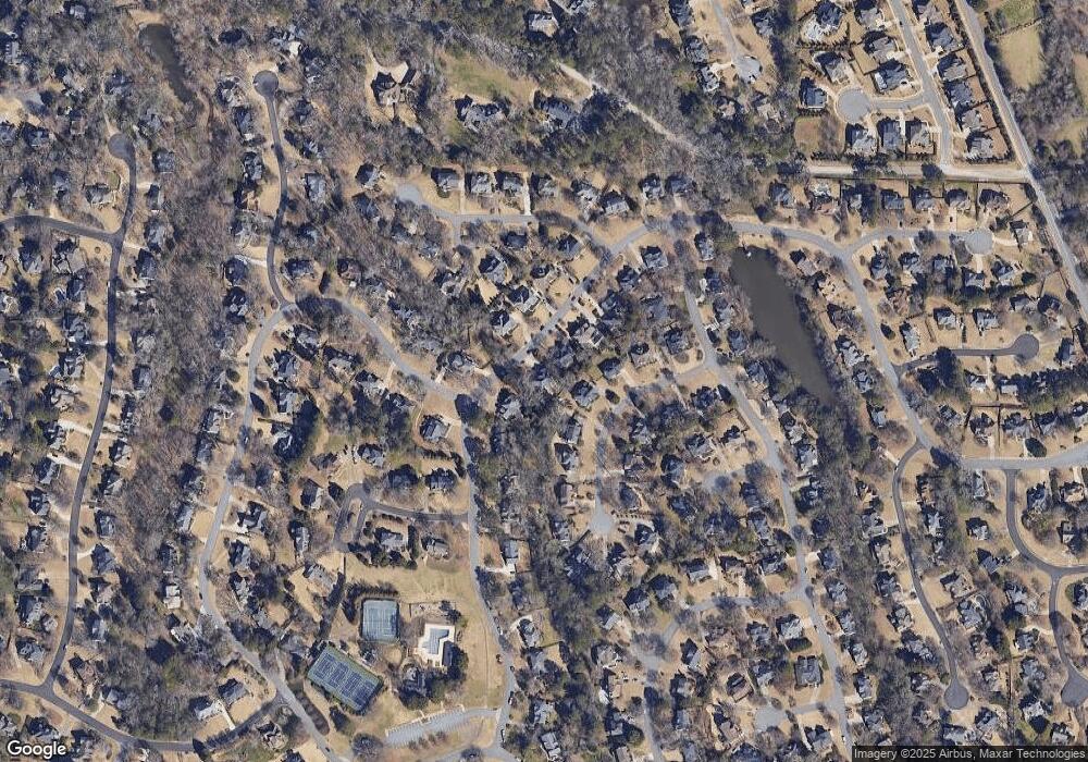 12095 Magnolia Crescent Dr, Roswell, GA 30075 - photo 1